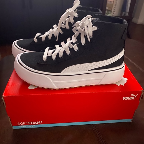 Puma - Picture 2 of 4